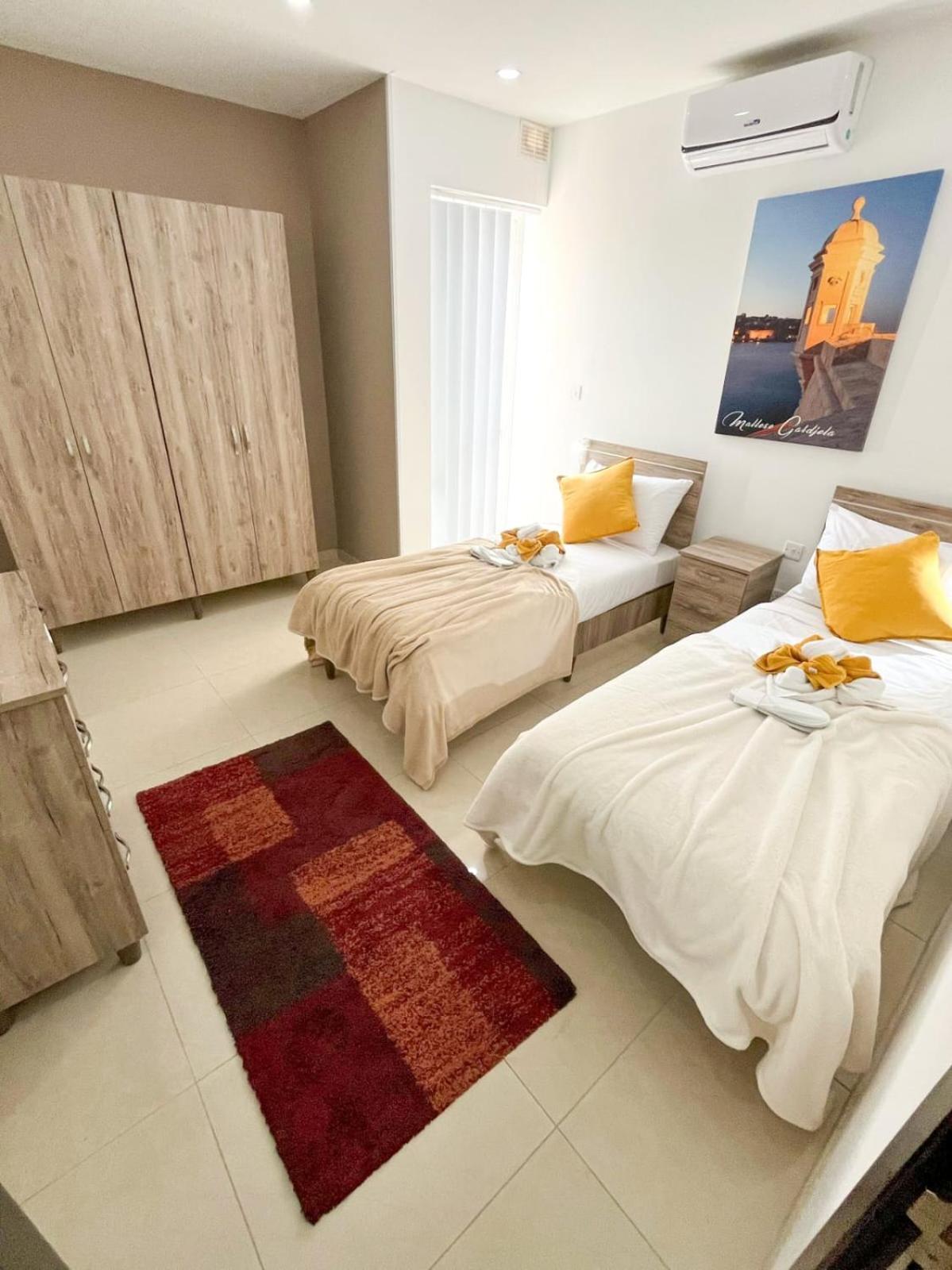 Apartament In Ta' Xbiex 3Br- 3 Min Yatch Marina Msida Luaran gambar